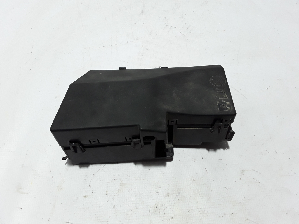 VOLVO V40 2 generation (2012-2020) Boîte à fusibles 31337532 22406981