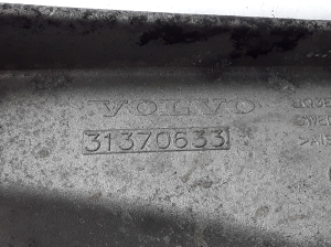 VOLVO V40 (2012–2019) Front drive shaft bracket - 2