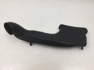 Opel Astra H (2004–2010) Õhu sisselaske voolik 55351756 - 3