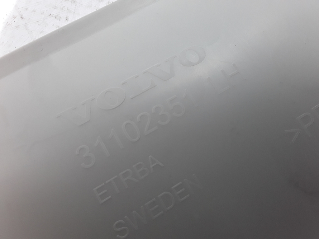 VOLVO V40 2 generation (2012-2020) Vänster sida B-stolp 31102351 22406940