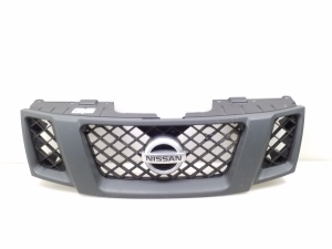  Front grille 