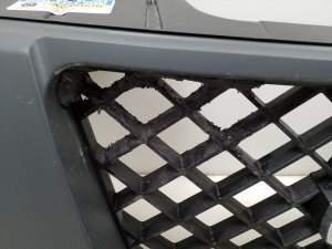  Front grille 