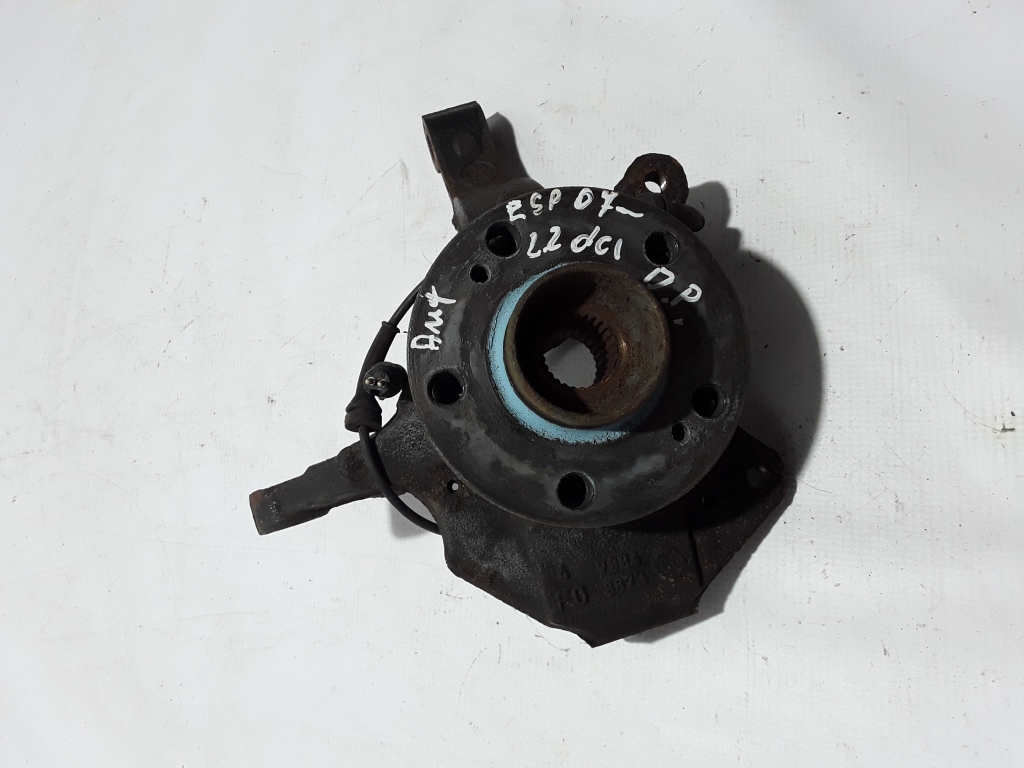 RENAULT Espace 4 generation (2002-2014) Front Right Wheel Hub 8200736571 22406919