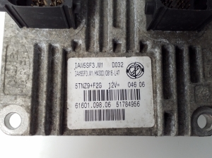 FIAT Punto (2005–2018) Motorsteuergerät 51784956 - 3