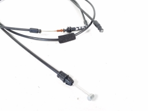 Land Rover Freelander (2006–2014) Hood release cable 6H5216A665AG - 3