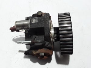 Mazda 6 (2002–2007) Fuel pump RF5C13800B - 3