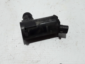 Mazda 6 (2002–2007) Front windshield washer pump 860310 - 3