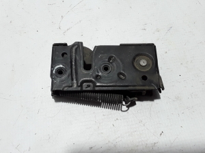   Engine cover lock 