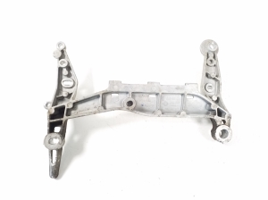   Support de compresseur de suspension pneumatique  - 7L0616879 