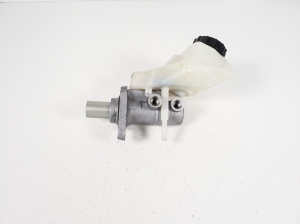 Land Rover Freelander (2006–2014) Brake master cylinder 03350885571 - 3