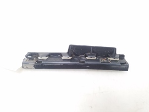 Front bumper bracket - 7066227