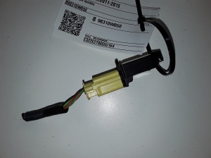 TOYOTA Hilux (2005–2015) Klopfsensor 898310W050 - 3