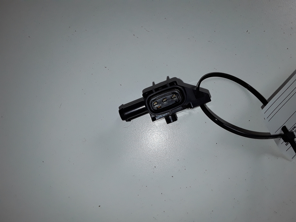 Used TOYOTA Hilux Solenoids 8948112050