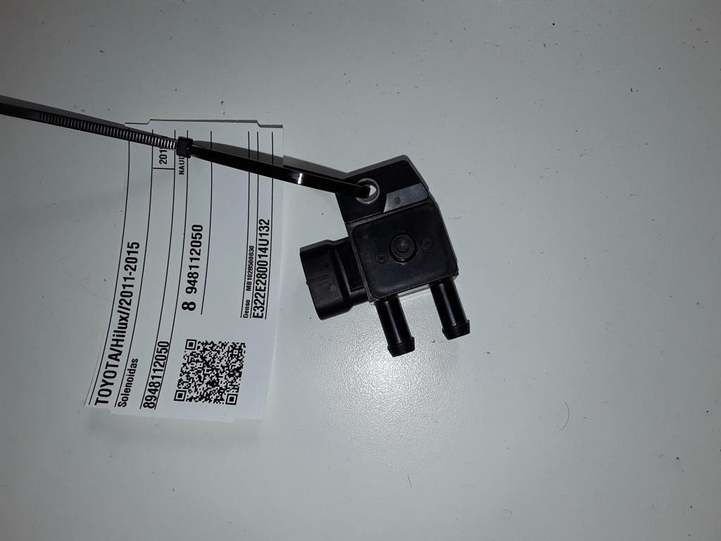 Used TOYOTA Hilux Solenoids 8948112050