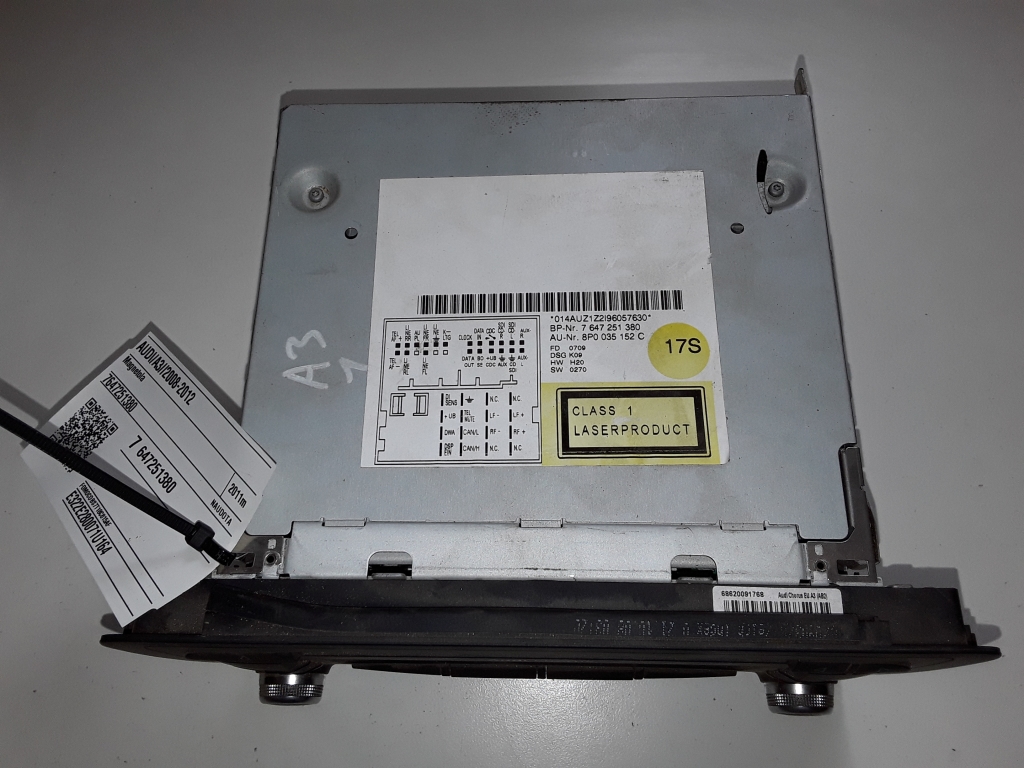 Used AUDI A3 Cassette player 7647251380