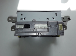 TOYOTA Verso (2009–2017) Radio (head unit) 861200F050 - 3