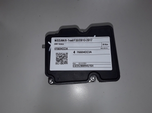 NISSAN X-Trail T32 (2013–2021) ABS Steuergerät 476604CC3A - 3