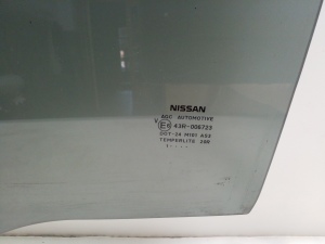  Glass rear side door 