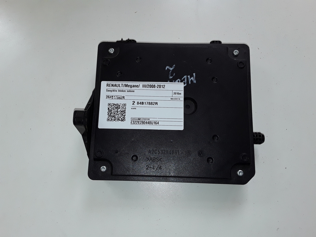 RENAULT Megane 3 generation (2008-2020) Блок предохранителей 284B17882R 27797957