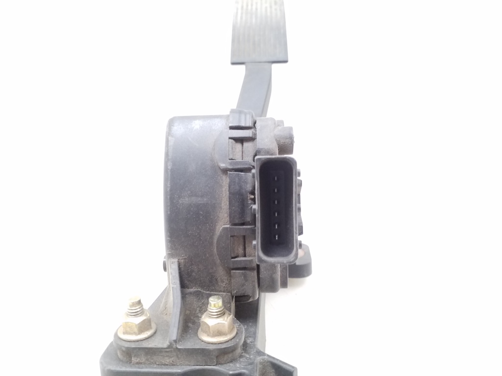 NISSAN Pathfinder R51 (2004-2014) Akseleratoriaus (gazo) pedalas 18002EB400 22146671
