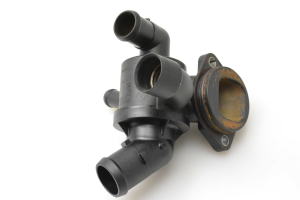 Volkswagen Passat B7 (2010–2014) Thermostatgehäuse 03L121111AE - 2