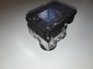 Honda Insight (2009–2014) ABS Steuergerät 06210962313 - 2