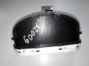 Mitsubishi L 200 (2015–2026) Instrument cluster 8100B976 - 2