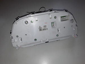 Mitsubishi L 200 (2015–2026) Instrument cluster 8100B976 - 3