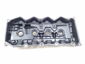  Valve cover 