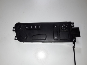 Front seat control switch - 7L6959766