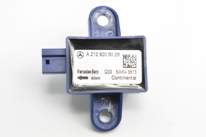 Mercedes Benz E-Class W212 (2009–2015) Airbagsensor A2128205026 - 4