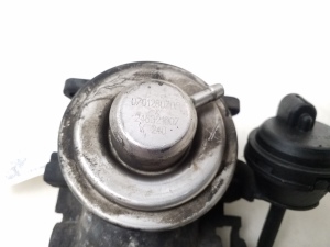  EGR valve 