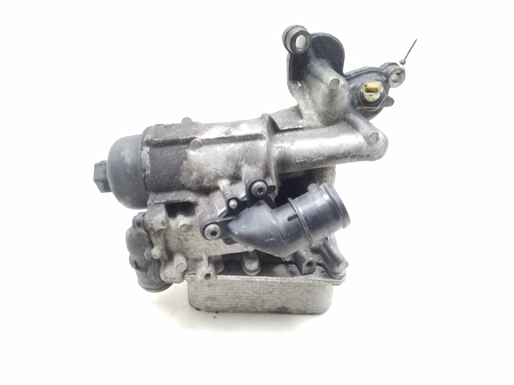 Used NISSAN Qashqai Oil filter housing