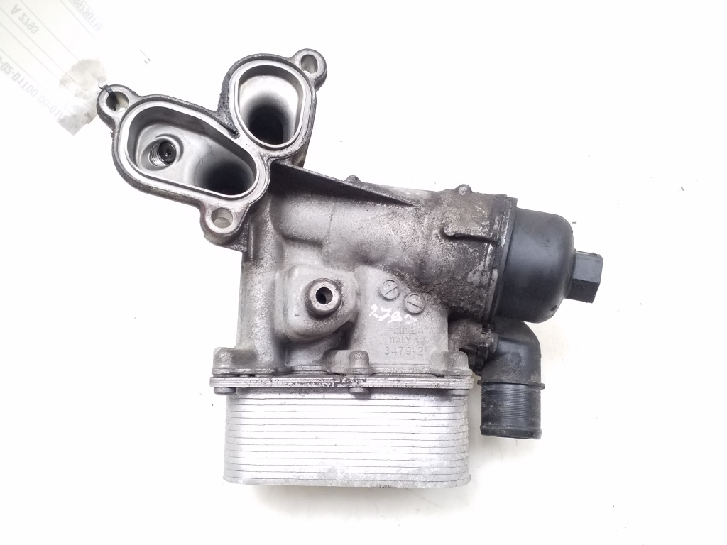 Used NISSAN Qashqai Oil filter housing