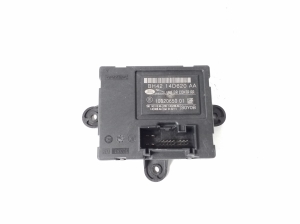   Rear side door control unit 