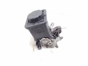 BMW 5 SERIES E39 (1995–2004) Servopumpe und ihre Komponenten - 2