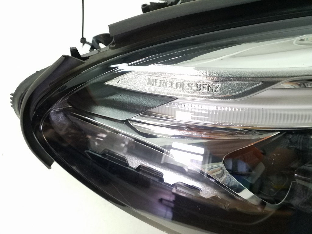 MERCEDES-BENZ GLE W166 (2015-2018) Front Right Headlight A1669064003 18803531