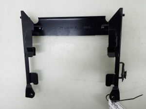 Mercedes Benz CLS-Class 219 (2004–2010) Sonstiger Halter A2115458140 - 2