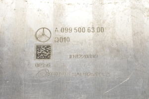 Mercedes Benz E-Class W213 (2017–2026) Õlijahuti plokil A0995006300 - 2