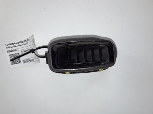 TOYOTA Prius W50 (2015–2020) Dashboard air vent grilles 5565047190 - 4