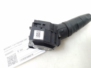 NISSAN X-Trail T30 (2001–2007) Windshield wiper switch 252608H905 - 2