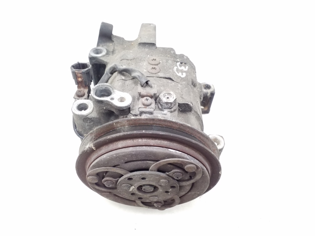 Used NISSAN XTrail Air conditioner compressor