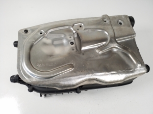 Mercedes Benz E-Class W207 (2009–2017) Luftfiltergehäuse A6510901101 - 3