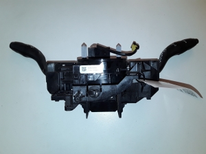 Ford Focus (2011–2018) Slēdzis un tā detaļas BV6T13N064AF - 4