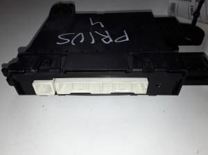 TOYOTA Prius W50 (2015–2020) Juhtplokk 8865047360 - 2