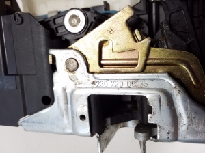 Front door lock - A2307200635