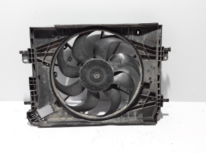   Cooling fan  - 214816436R 