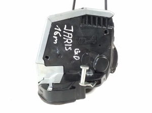 TOYOTA Yaris (2011–2020) Rear side door lock 690500D170 - 4