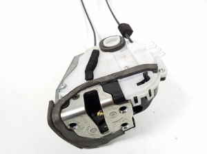 TOYOTA Prius W30/35 (2009–2015) Rear side door lock 6906047040 - 2