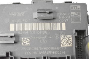 Volkswagen Tiguan (2017–2026) Esiukse juhtplokk 5Q0959592F - 2